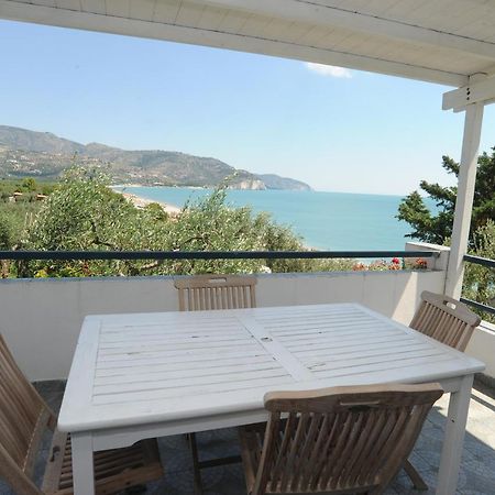 Case Vacanza Montesaraceno Mattinata Exteriör bild